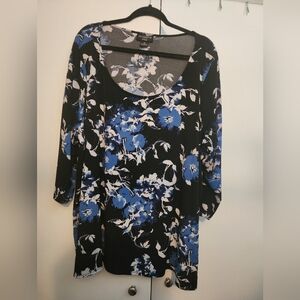 Liz Claiborne Floral Tunic Top